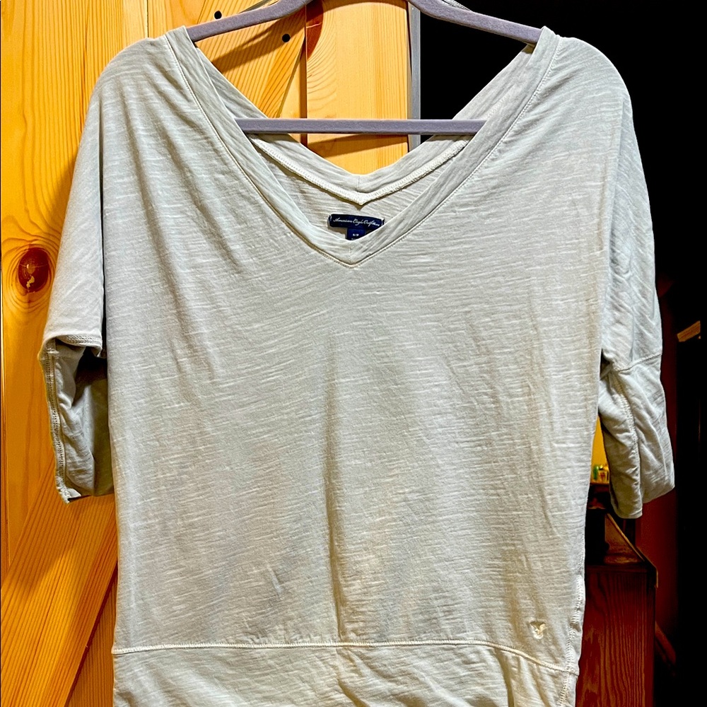 American Eagle Outfitters Light Gray three quarter length sleeves size small
